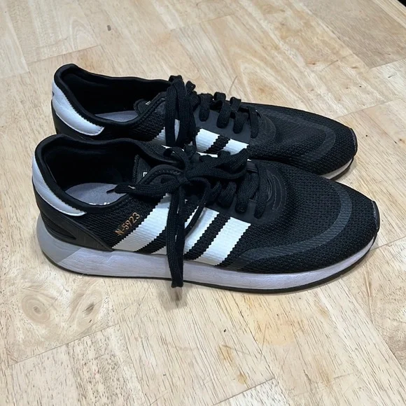 adidas gazelle silver green womens adidas Yeezy Boost 350 V2 Zebra (2017) Sneakers for Men main image 1